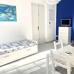 度假居 Azzurra 玛丽娜迪曼卡维萨