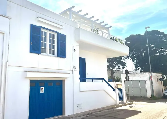 Azzurra מרינה די מנקוורסה